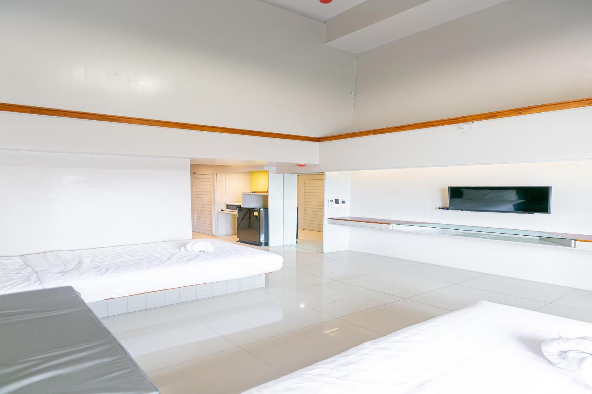 A Room Bangkok Sathorn Ngoại thất bức ảnh