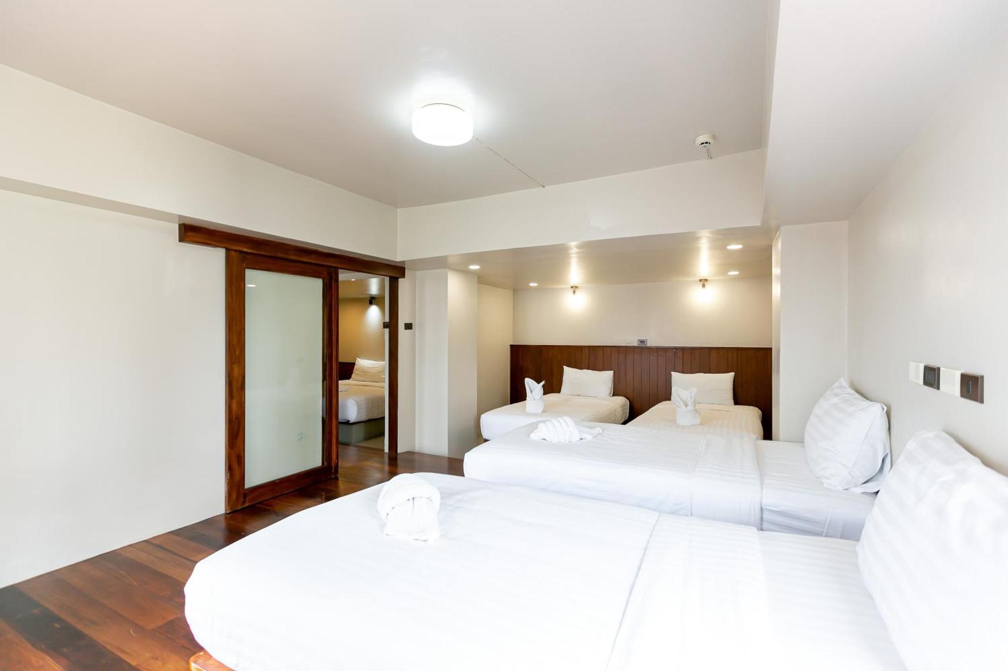 A Room Bangkok Sathorn Ngoại thất bức ảnh