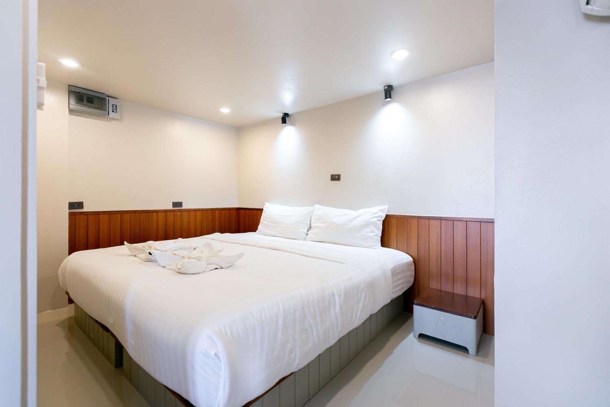 A Room Bangkok Sathorn Ngoại thất bức ảnh