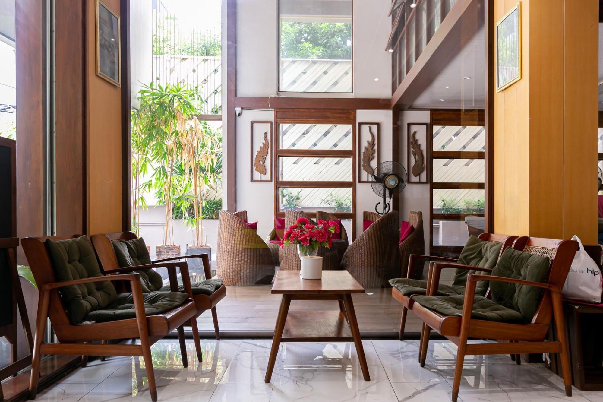 A Room Bangkok Sathorn Ngoại thất bức ảnh