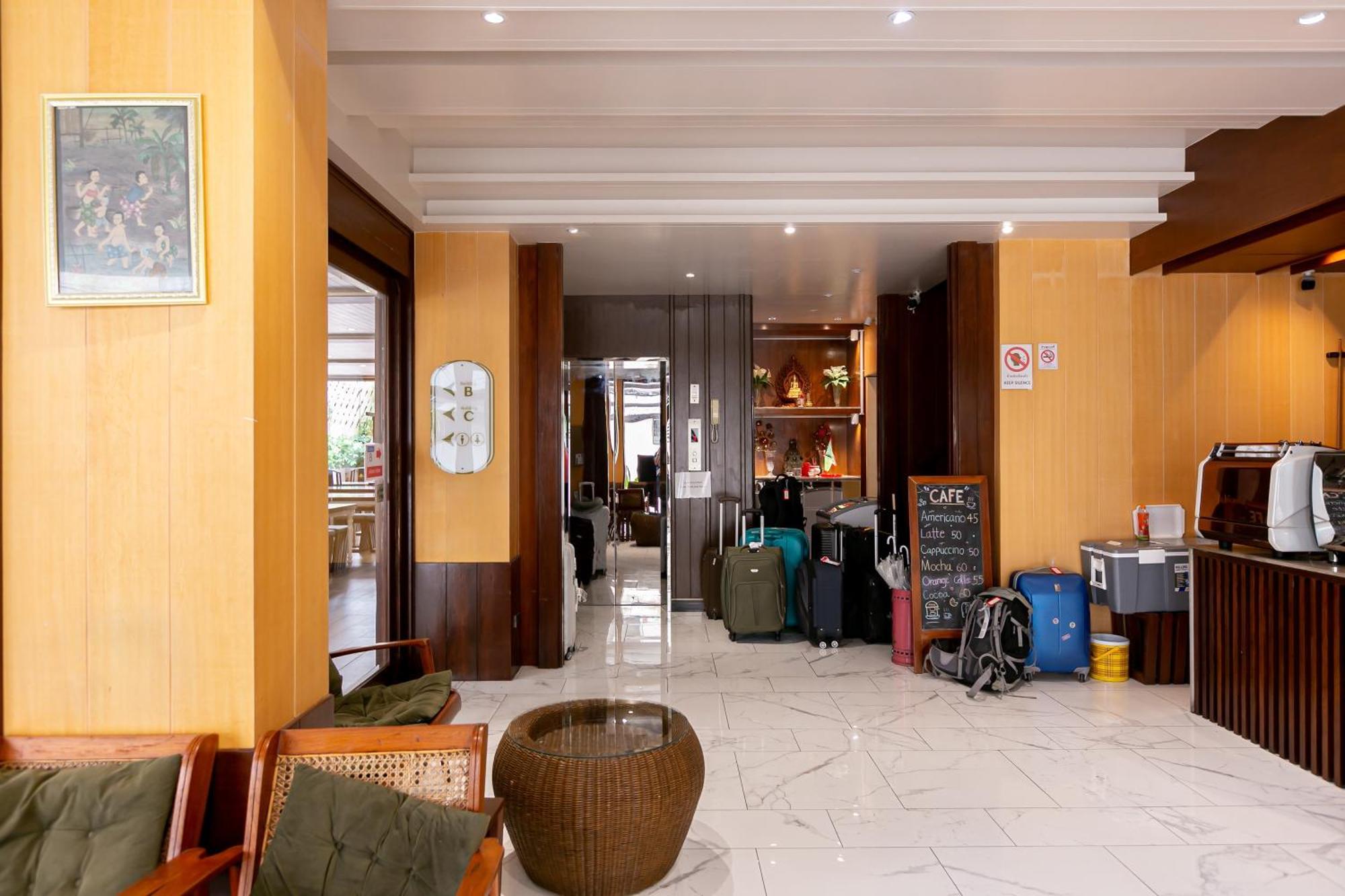 A Room Bangkok Sathorn Ngoại thất bức ảnh