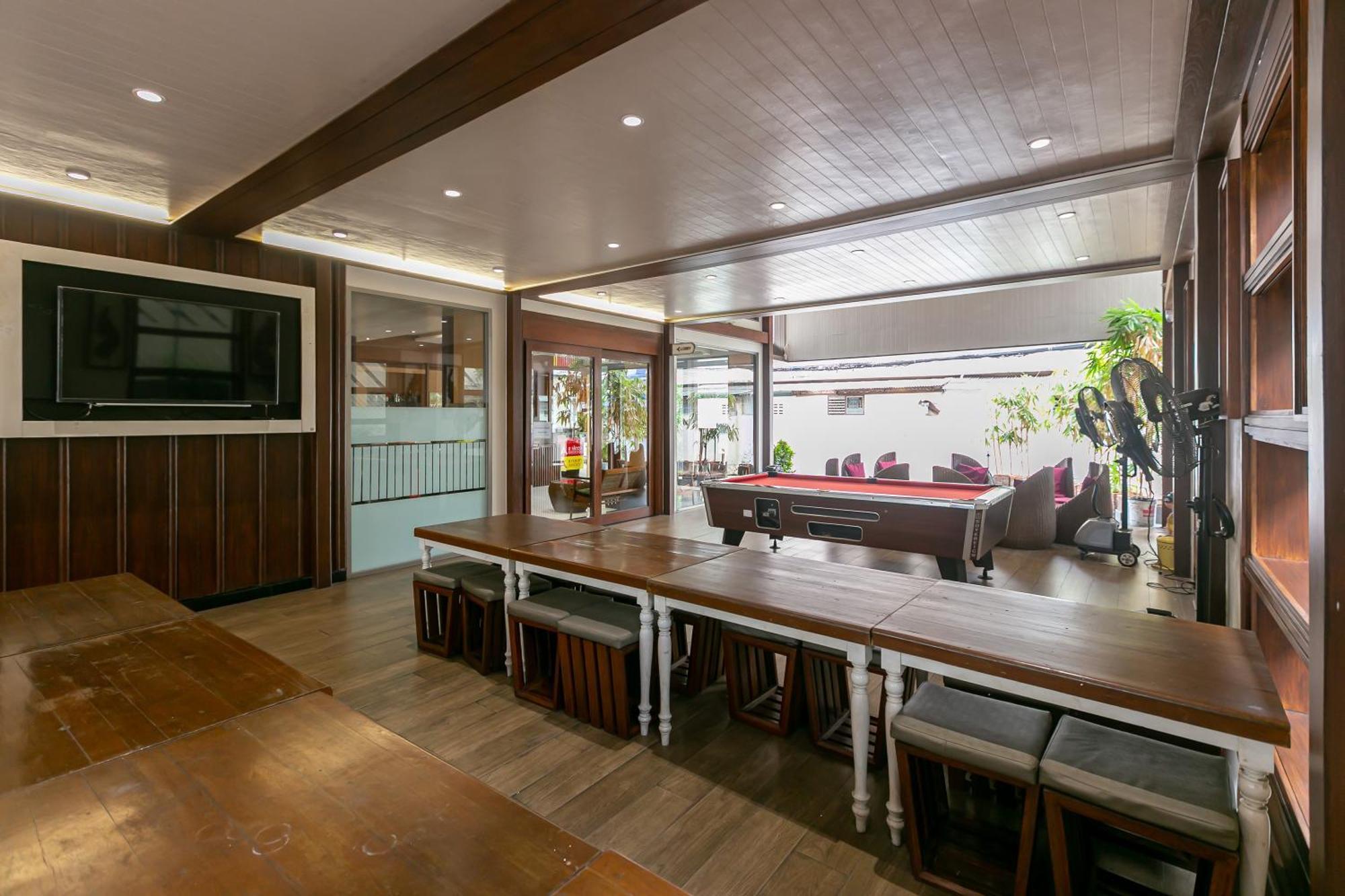 A Room Bangkok Sathorn Ngoại thất bức ảnh