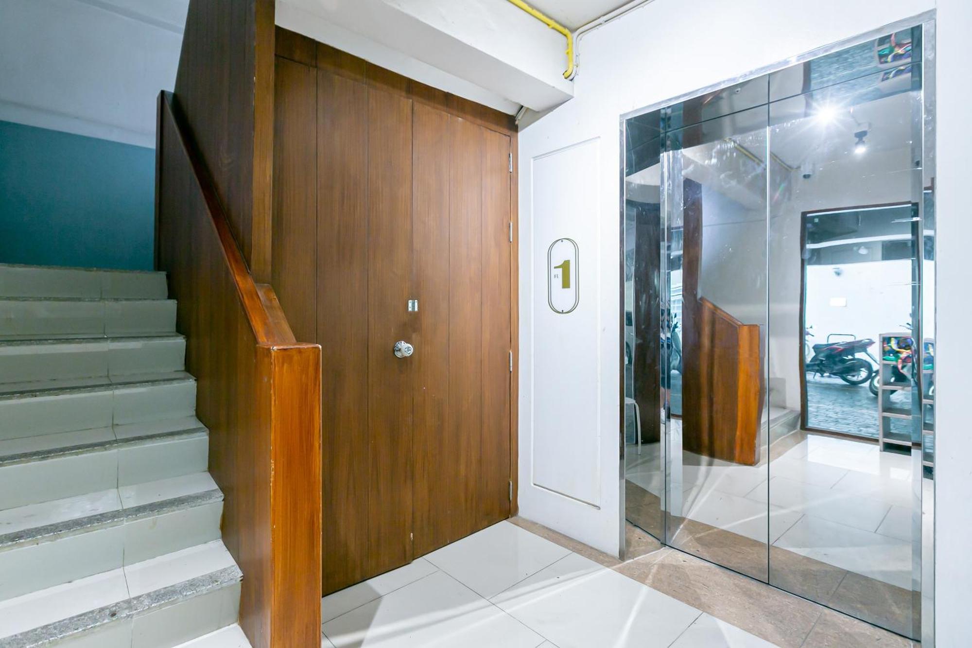 A Room Bangkok Sathorn Ngoại thất bức ảnh